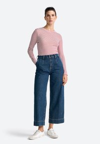 Лонгслив Лонгслив