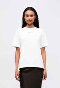 Футболка Футболка