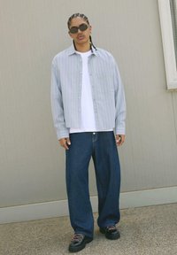 Рубашка Рубашка