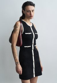 Вязаное платье Вязаное платье