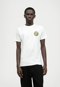 Футболка Футболка