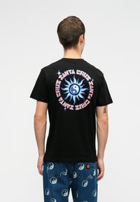 Футболка Футболка