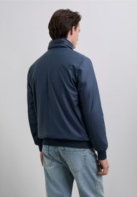 Куртка Куртка