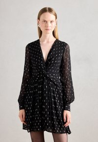 Коктейльное платье Коктейльное платье