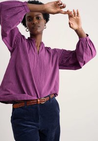 Блузка Блузка