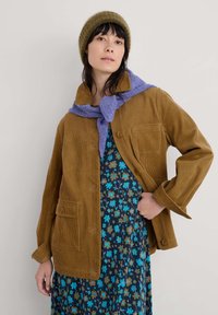 Вельветовая куртка Вельветовая куртка