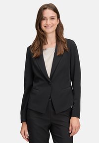 Блейзер Блейзер