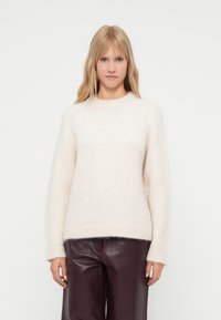 Пуловер Пуловер