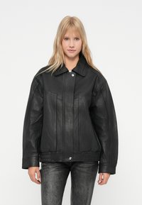 Кожаная куртка Кожаная куртка