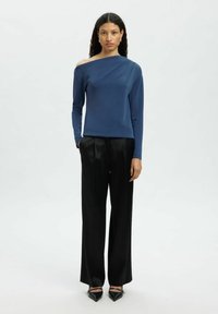 Лонгслив Лонгслив