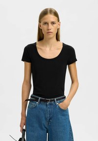 Футболка Футболка