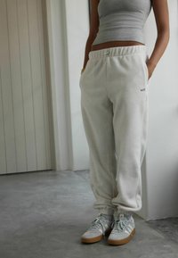 Спортивные штаны Спортивные штаны