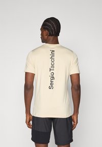 Футболка Футболка