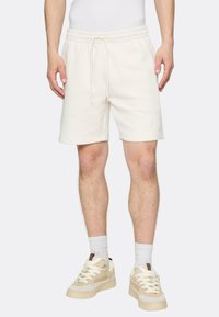 Шорты Шорты