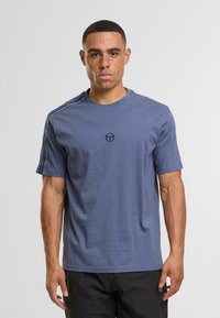 Футболка Футболка