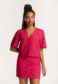 Блузка Блузка