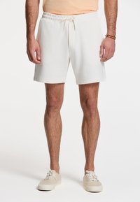 Шорты Шорты