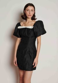 Коктейльное платье Коктейльное платье