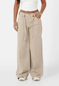 Джинсы Джинсы