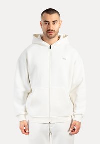 Спортивная кофта Спортивная кофта