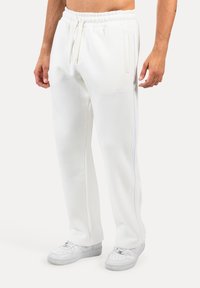 Спортивные штаны Спортивные штаны