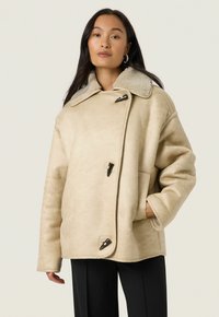 Кожаная куртка Кожаная куртка