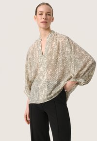 Блузка Блузка