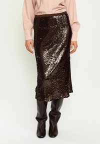 Юбка-карандаш Юбка-карандаш