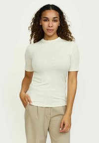 Футболка Футболка