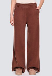 Широкие брюки Широкие брюки