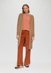 Длинный жилет Длинный жилет