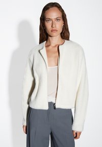 Жилет Жилет