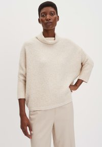 Пуловер с рукавом три четверти Пуловер с рукавом три четверти