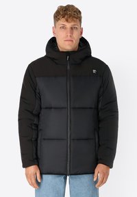 Зимняя куртка Зимняя куртка