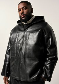 Кожаная куртка Кожаная куртка