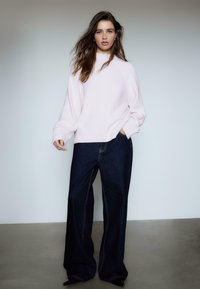 Пуловер в полоску Пуловер в полоску