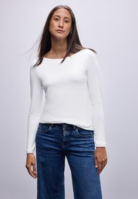 Лонгслив Лонгслив