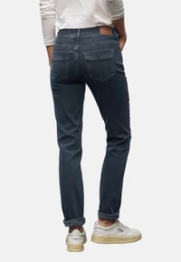 Джинсы Джинсы