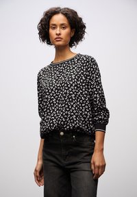 Лонгслив Лонгслив