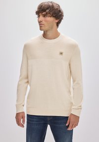 Пуловер Пуловер