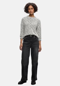 Пуловер с рукавом три четверти Пуловер с рукавом три четверти