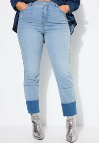 Джинсы Джинсы