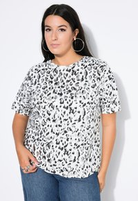 Футболка Футболка