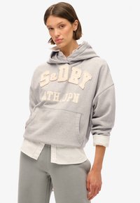 Пуловер с капюшоном Пуловер с капюшоном