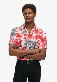 Рубашка с коротким рукавом Рубашка с коротким рукавом