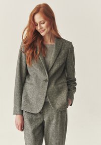 Блейзер Блейзер