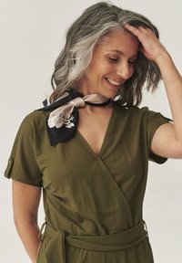 Парео Парео