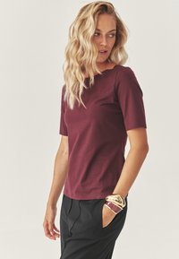 Футболка Футболка