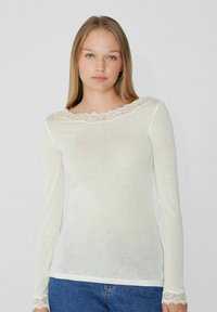 Лонгслив Лонгслив