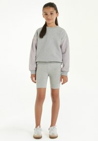 Шорты Шорты